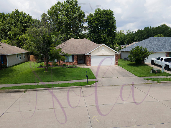 Betsy 901 Norman 0005