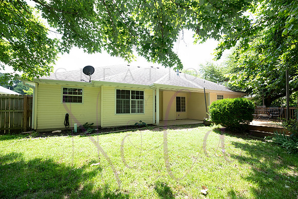 Betsy 901 Norman 0075
