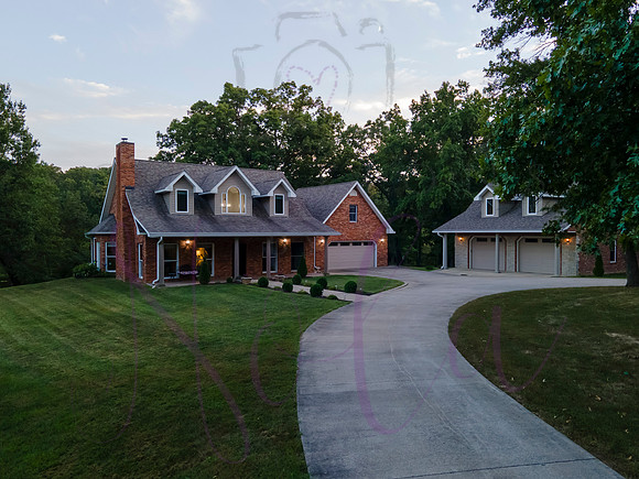 Betsy Bruce Lane 0477