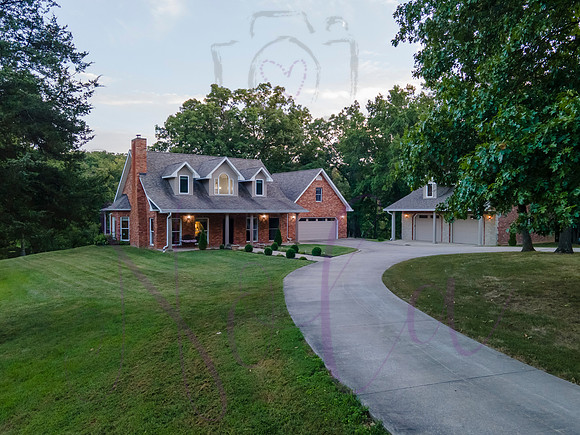 Betsy Bruce Lane 0476