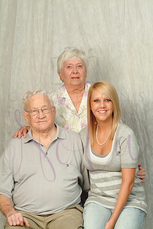 Stacey & family 03