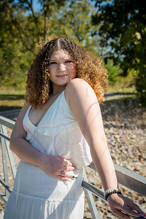 Abby senior pics 0380