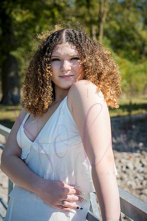 Abby senior pics 0374