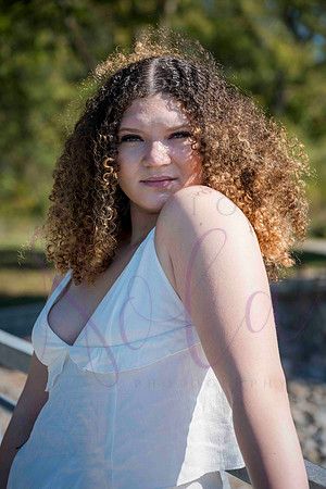 Abby senior pics 0370