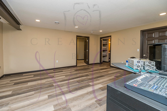 Joan 9325 St. Charles 0101