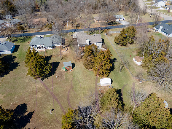 Joan Thompson Road 0126