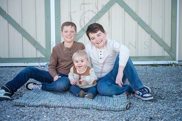 Deanna and family 0322