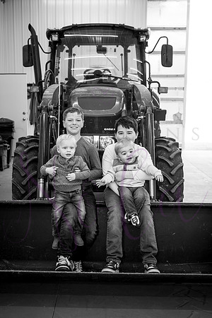 Deanna and family 0206