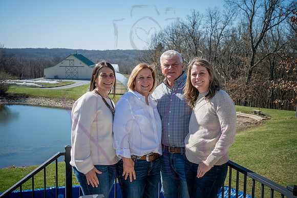 Deanna and family 0096