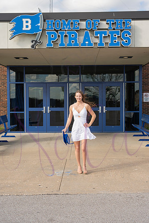 Kamrynn senior pics 2026 0101