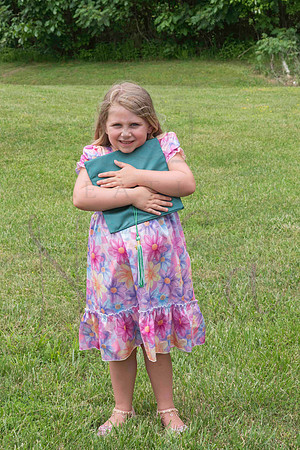 Kinsley Preschool graduation 0142