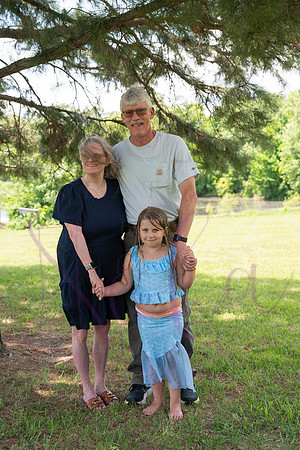 Kinsley Preschool graduation 0472