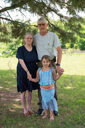 Kinsley Preschool graduation 0475
