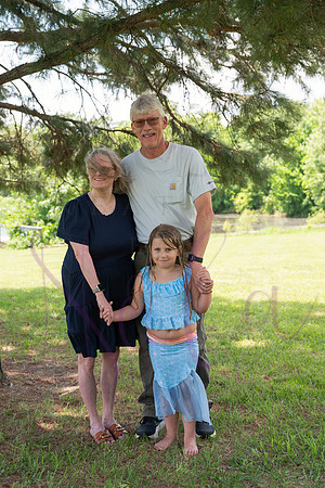 Kinsley Preschool graduation 0472