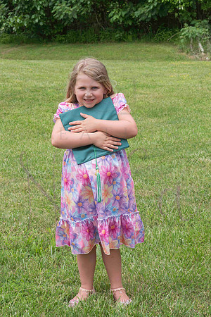Kinsley Preschool graduation 0142