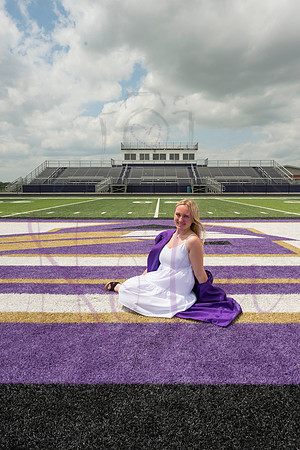 Izzy senior pics 0223