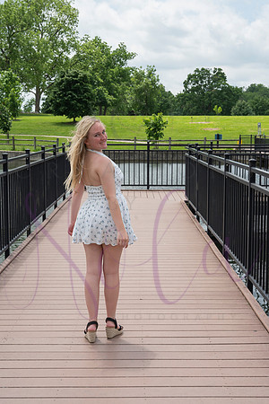 Izzy senior pics 0140
