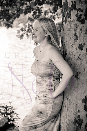 Izzy senior pics 0174