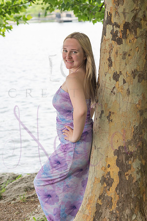 Izzy senior pics 0170
