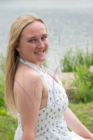 Izzy senior pics 0101