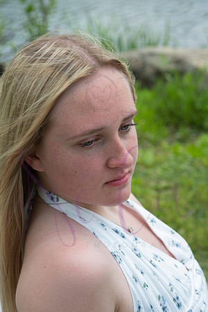 Izzy senior pics 0105