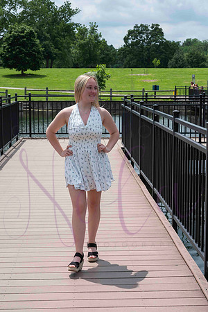 Izzy senior pics 0122
