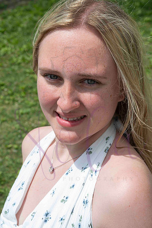 Izzy senior pics 0108