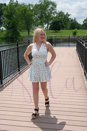Izzy senior pics 0127