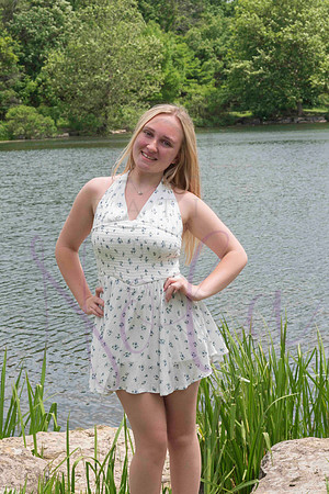 Izzy senior pics 0084