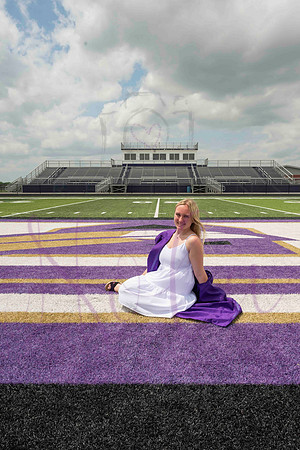 Izzy senior pics 0223