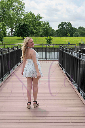 Izzy senior pics 0140