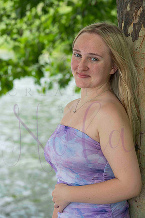 Izzy senior pics 0179