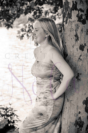 Izzy senior pics 0174