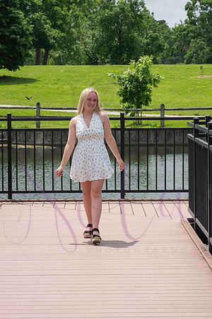 Izzy senior pics 0117