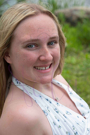 Izzy senior pics 0102