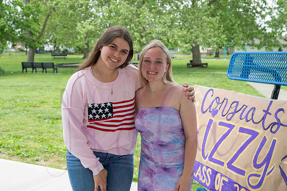 Izzy senior pics 0302