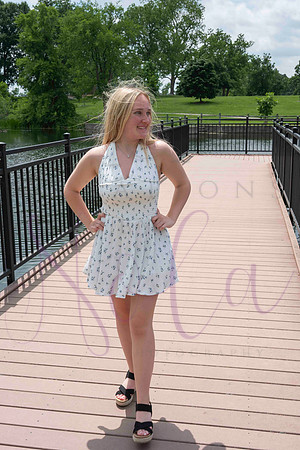 Izzy senior pics 0128