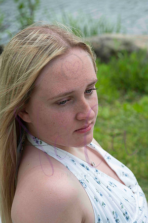 Izzy senior pics 0105