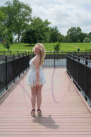 Izzy senior pics 0138