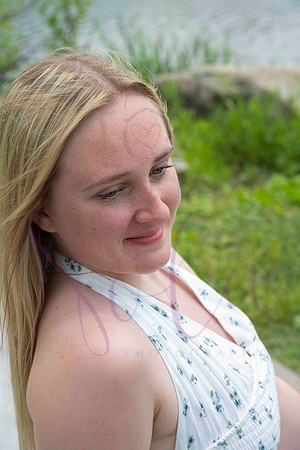Izzy senior pics 0106