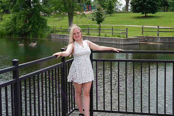 Izzy senior pics 0112