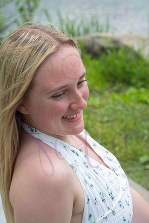 Izzy senior pics 0107