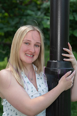 Izzy senior pics 0019