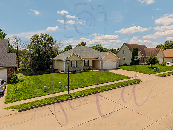 Lori War Admiral exterior 0016