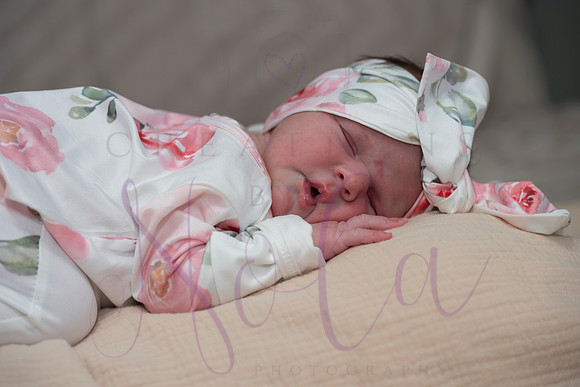 Chelsea Boone Kohen Ainsley 0450