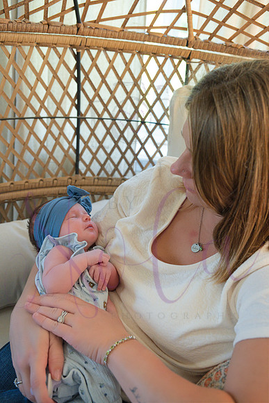 Chelsea Boone Kohen Ainsley 0381