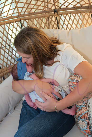 Chelsea Boone Kohen Ainsley 0369