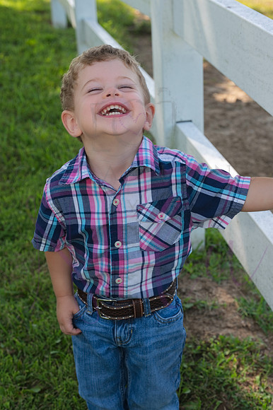 Chelsea Boone Kohen Ainsley 0296