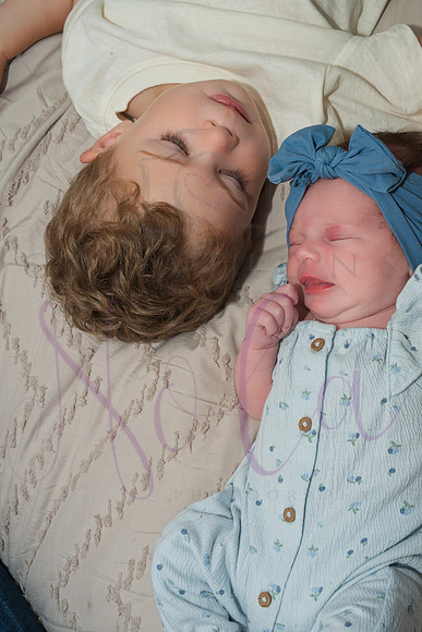 Chelsea Boone Kohen Ainsley 0240