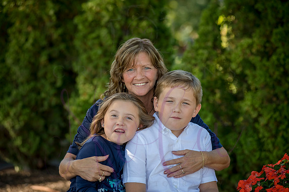 Lucy and family 2022 0018
